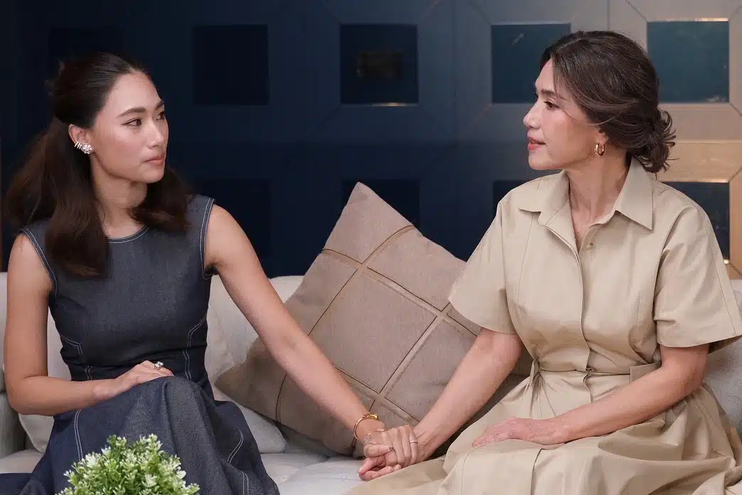 เพลง ชนม์ทิดา ประกาศวางมือทางการเมือง หวนคืนวงการบันเทิงเต็มตัวในรอบ 8 ปี-1