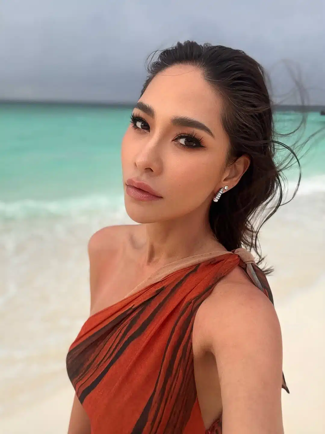 พลอย เฌอมาลย์-3