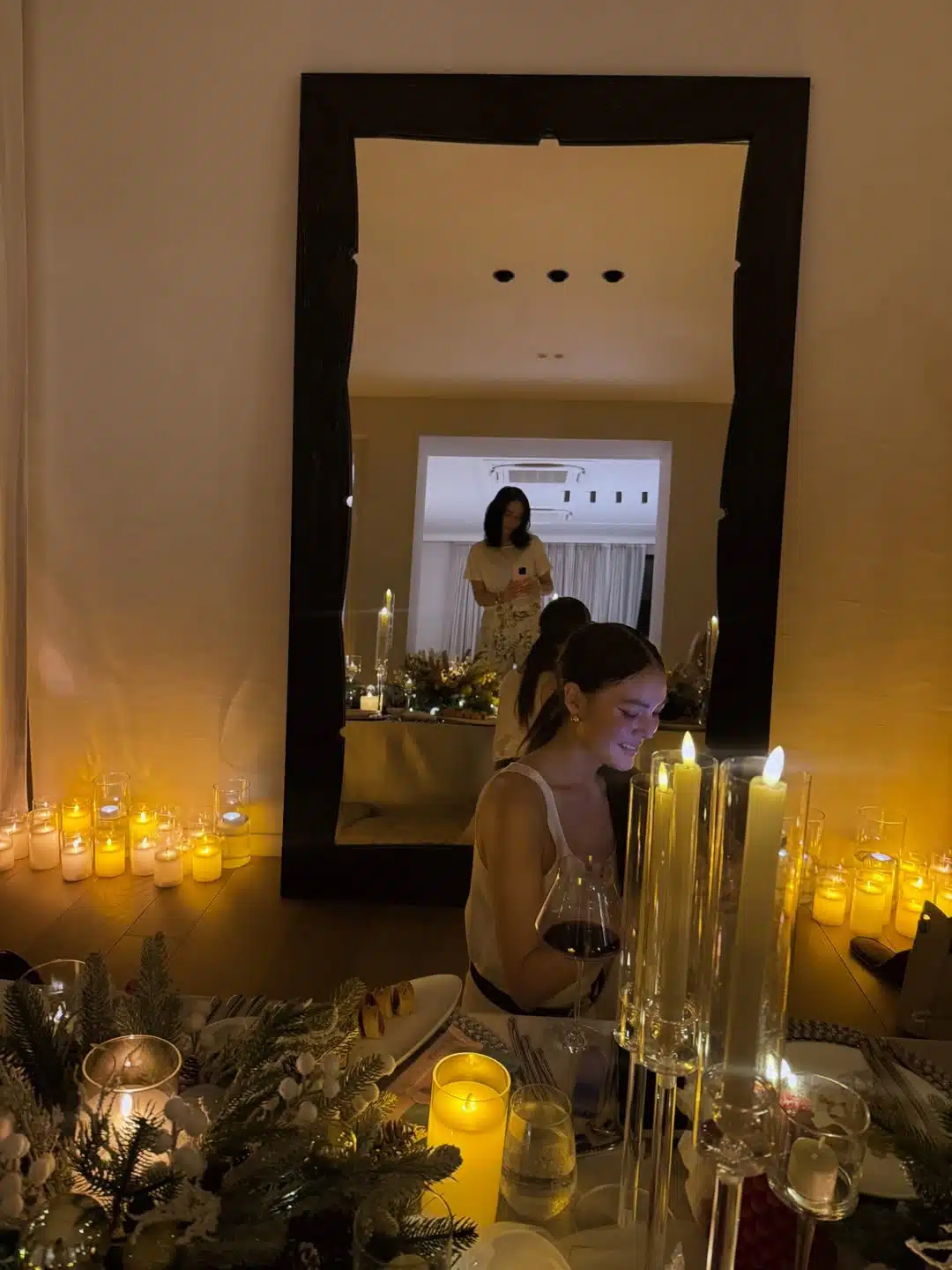 เจนี่ นัดรวมตัวแก๊งเพื่อนสาวฉลองคริสต์มาส