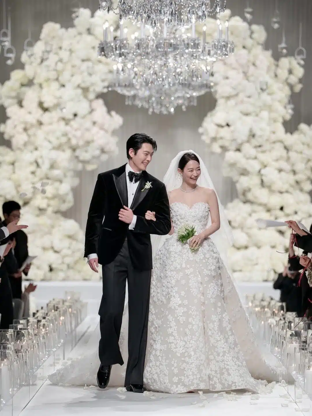 ชุดแต่งงานของ-คิมอูบิน