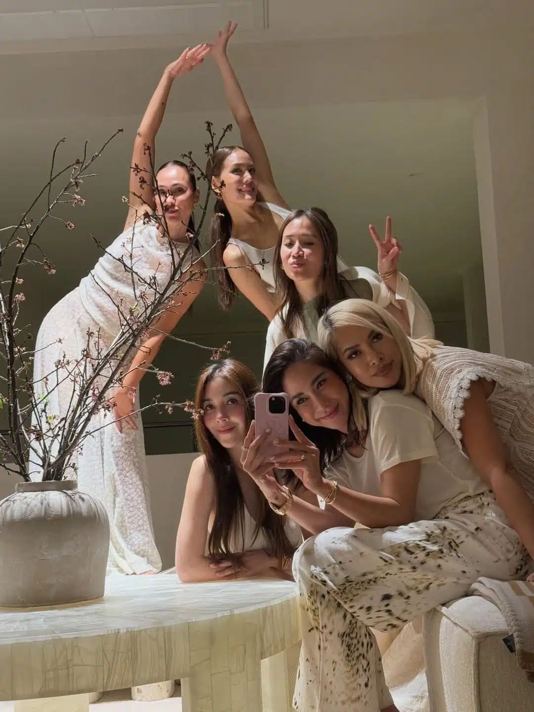 พลอย เฌอมาลย์ โพสตืซึ้งถึงมิตรภาพ-2