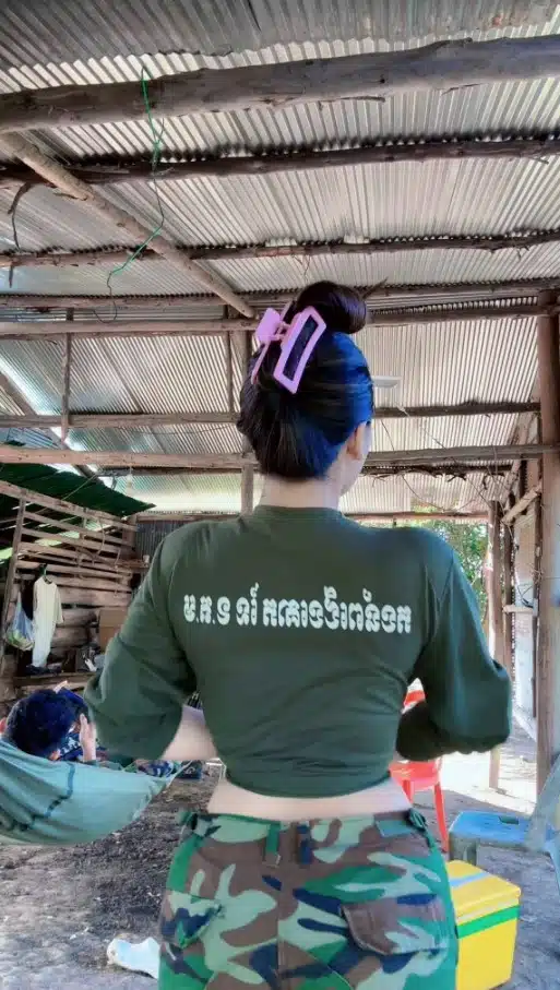 ภาพของโตน สุพัดรี ที่ทำให้ชาวเน็ตไทยเตือนกันเกี่ยวกับฟิลเตอร์