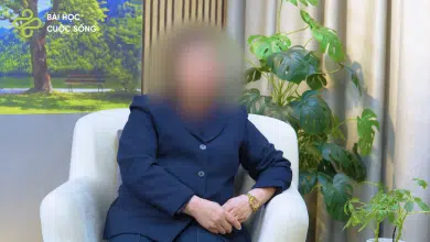 หญิงวัย 60 เหงาใจแอบคบชู้หนุ่มรุ่นลูก เมียหลวงตามตบเรียกสามีตัวจริงมารับ ทำครอบครัวพัง ลูกหลานอับอายจนมองหน้าไม่ติด