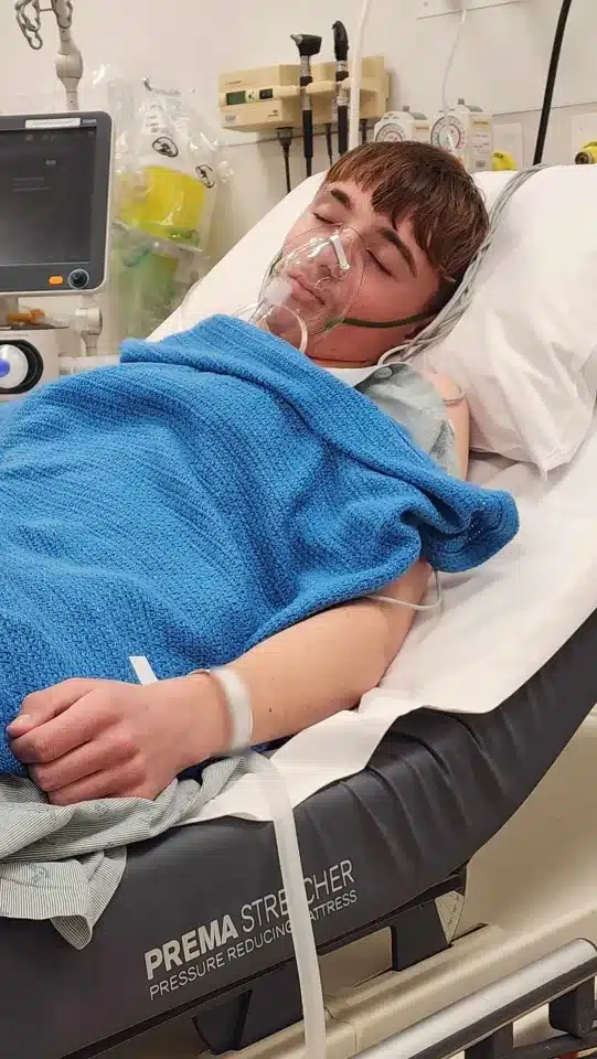 ภาพถุงพลาสติกบรรจุชิ้นส่วนปอดที่เสียหายจากการสูบบุหรี่ไฟฟ้า