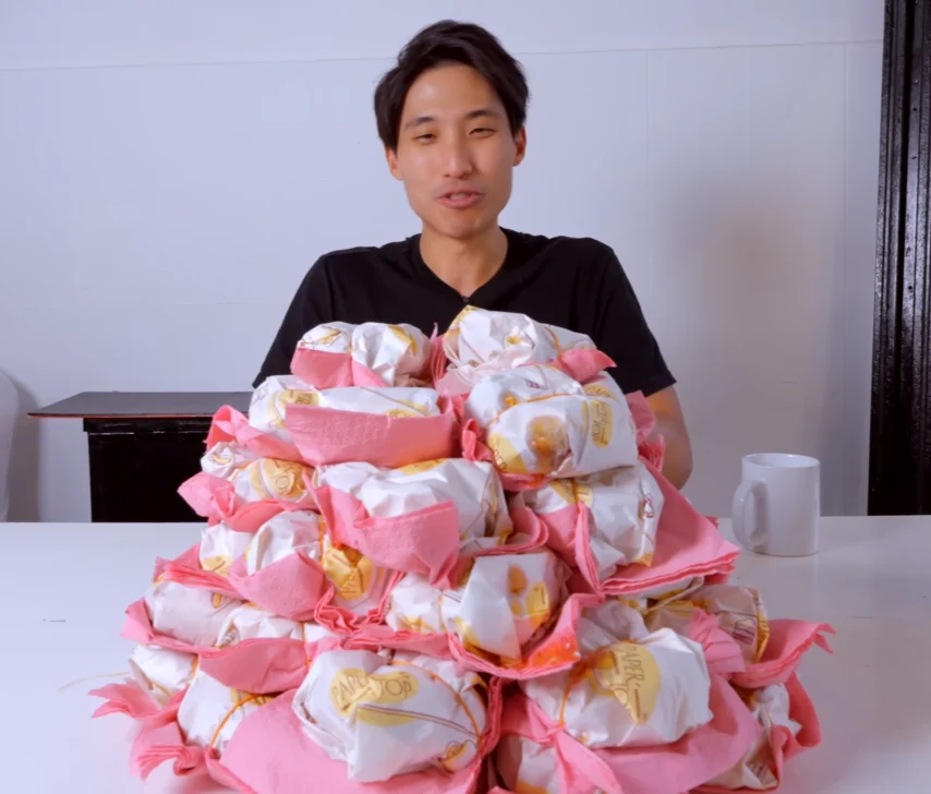 ยูทูบเบอร์กินจุ เคยเกือบตาย กินเบอร์เกอร์ จนกระเพาะขยายทับตับอ่อน แอดมิตรพ.ด่วน