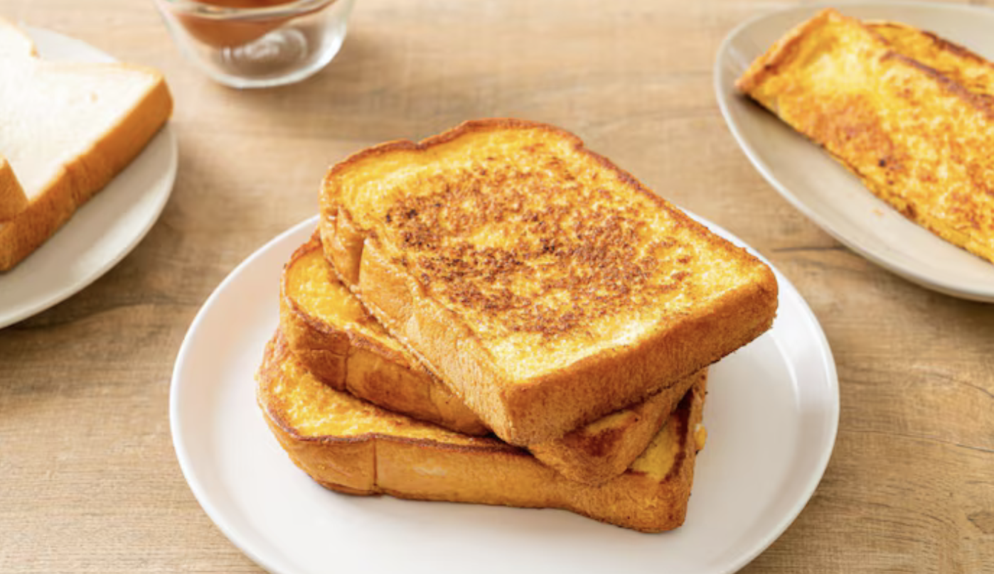 ขนมปังปิ้งสีเหลืองทอง