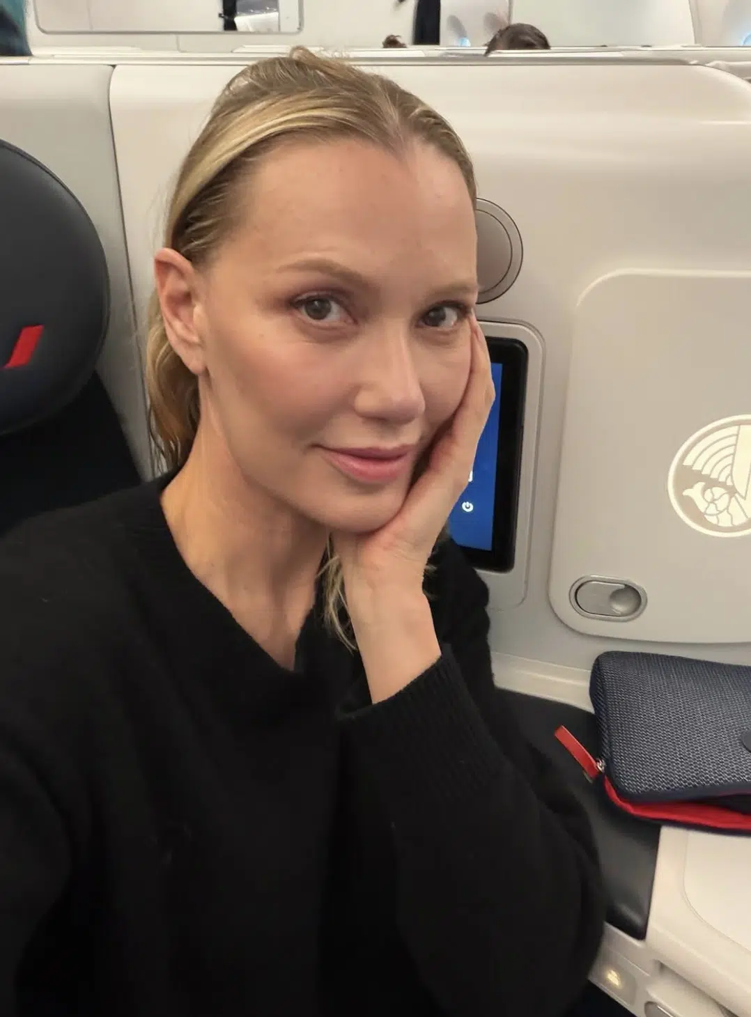 เจ้าแม่เพลงแดนซ์ยุค 90 อวดหน้าสด ในวัย 55 ปี หน้าเด็กจนแฟนคลับจำแทบไม่ได้