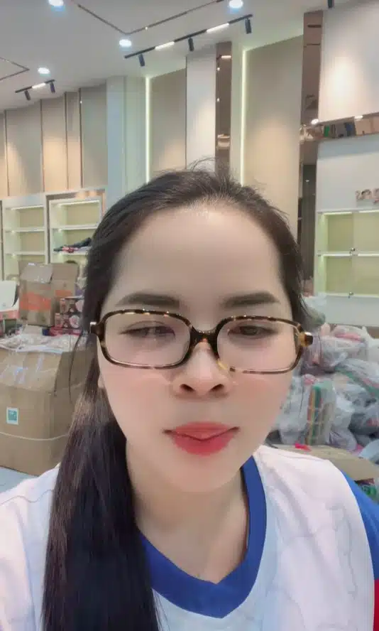 สาวกัมพูชาอัดคลิปท้าไทย