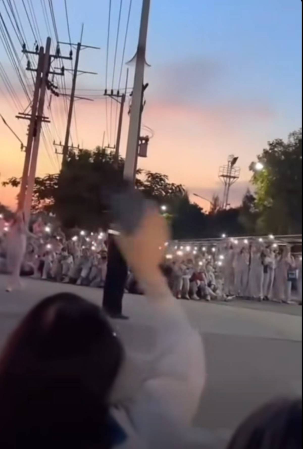 ไดกิ้นปิดงาน