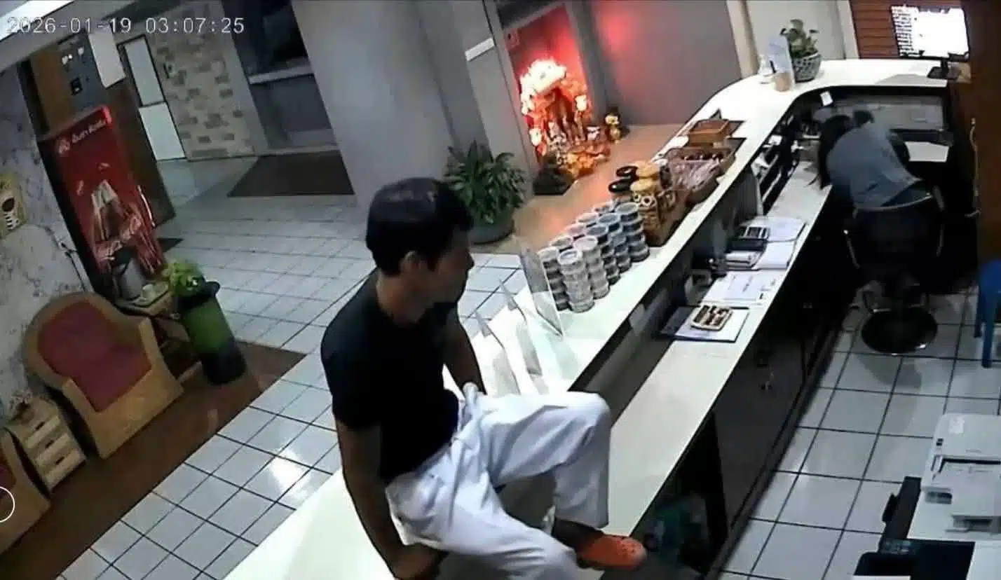 ผู้ต้องสงสัยมีประวัติทำร้ายร่างกายและข่มขืนมาก่อน