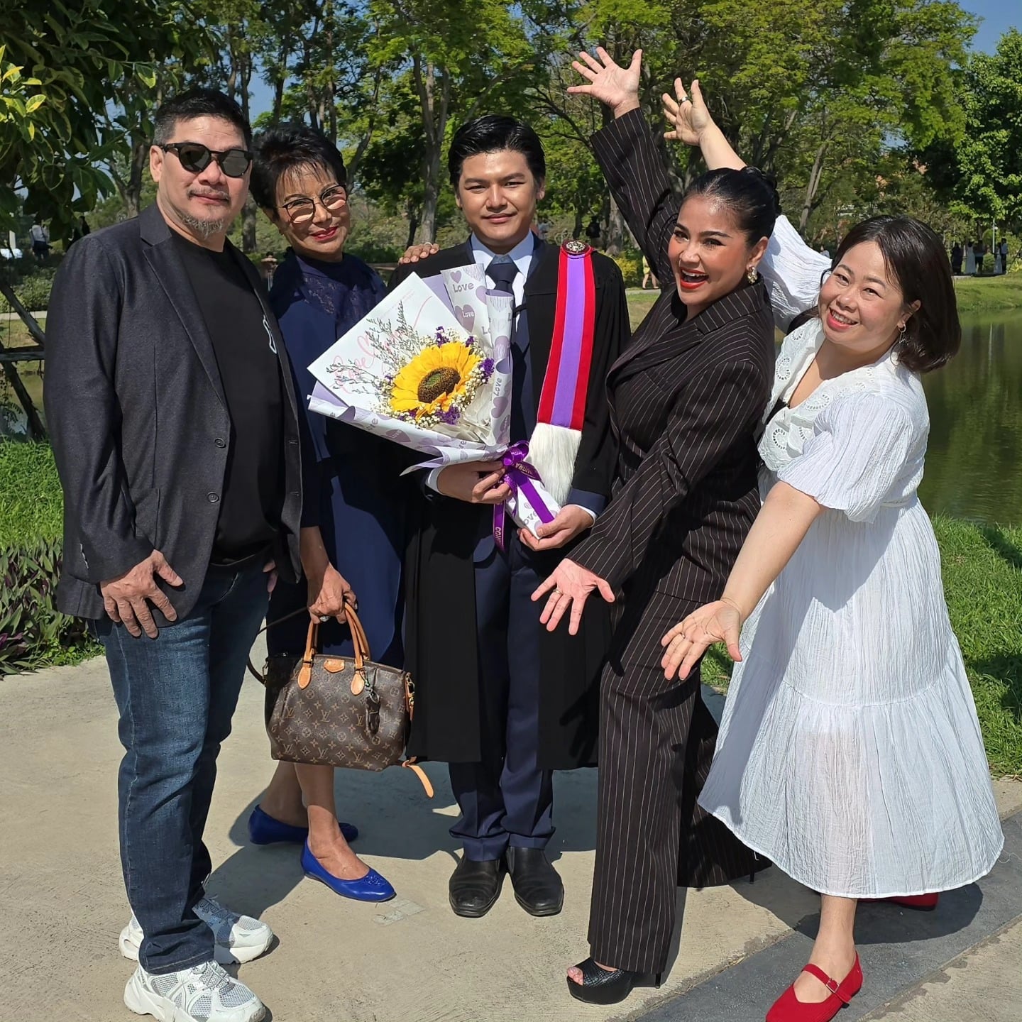 น้องภู เตรียมตัวเรียนต่อระดับปริญญาโทที่ต่างประเทศตามคำอวยพรของแม่