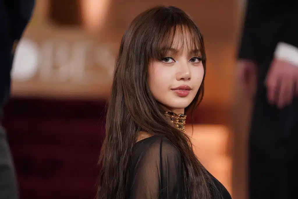 ลิซ่า BLACKPINK เดินพรมแดง Golden Globes 2026-4