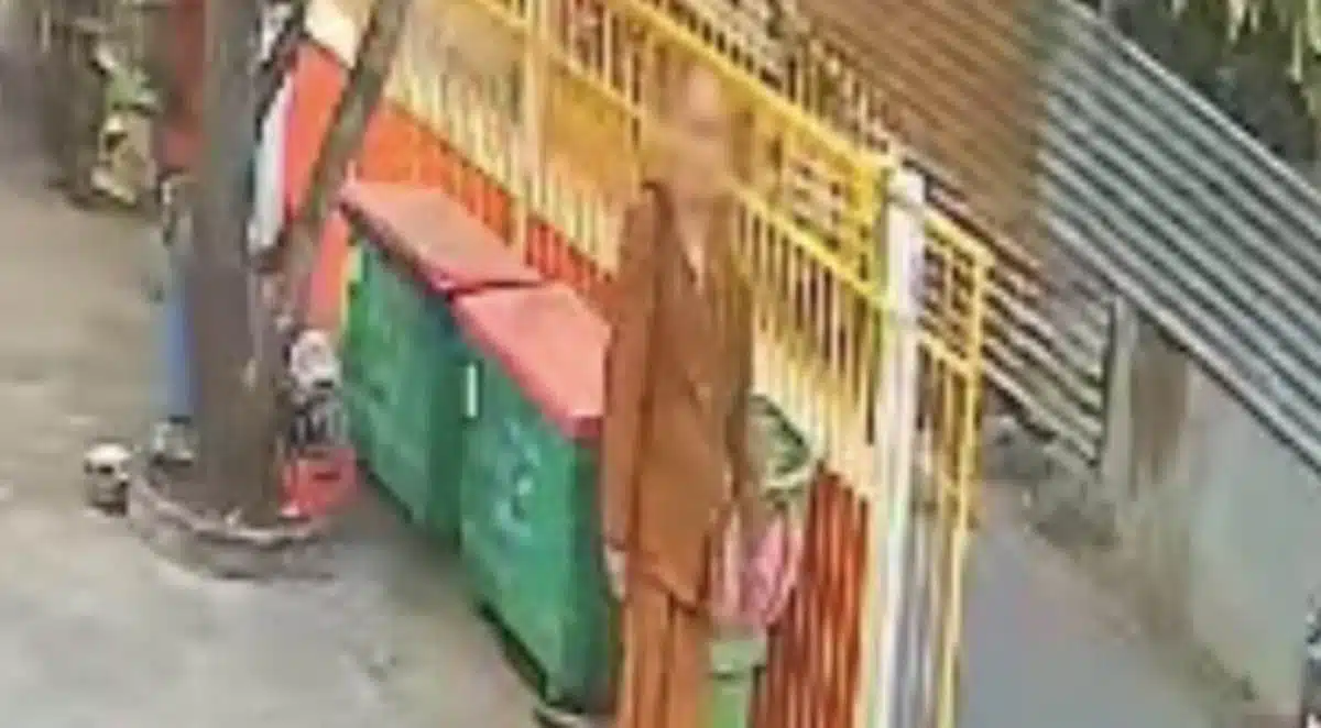 เจ้าอาวาสลพบุรีอ้างตัวเป็นหัวคะแนนพรรคการเมืองในท้องถิ่น