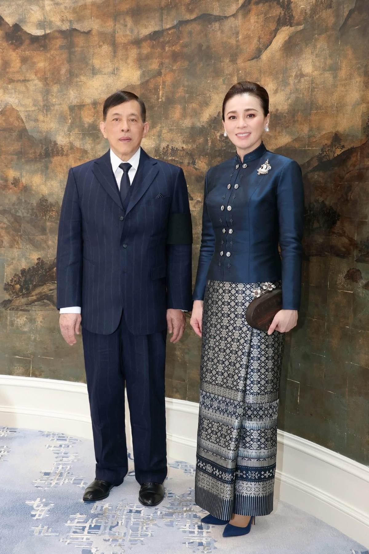 ในหลวงพระราชินี ปีใหม่ 2569