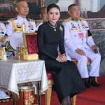 ท่านผู้หญิงอรอนงค์ ปิยนาฏวชิรพัทธ์ เป็นผู้แทนพระองค์ในพิธียกฉัตร