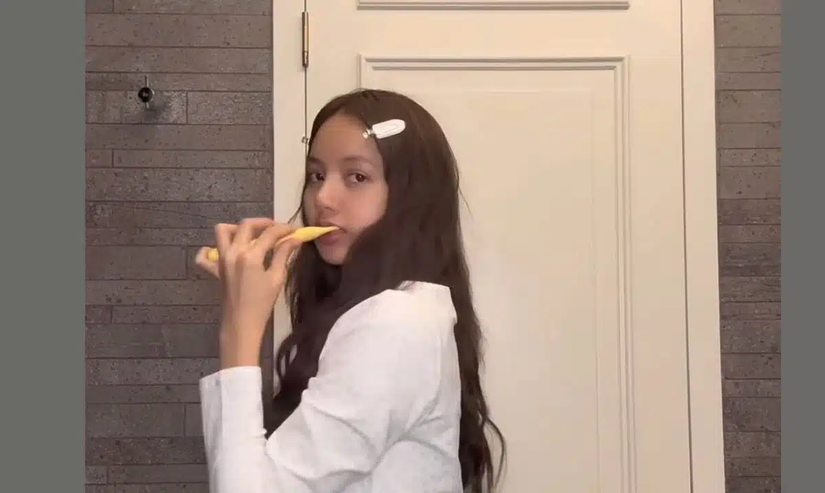 ลิซ่า แบล็คพิ้ง แปรงฟันปีใหม่ 2026