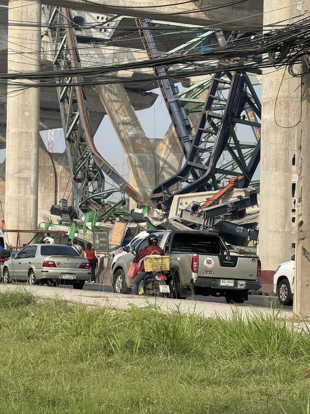 อาร์ต พศุตม์ ช็อก! เครนถล่มพระราม 2 อยู่ห่างบ้านแค่เอื้อม-ห่างจุดเดิมไม่ถึง 10 กม.-7