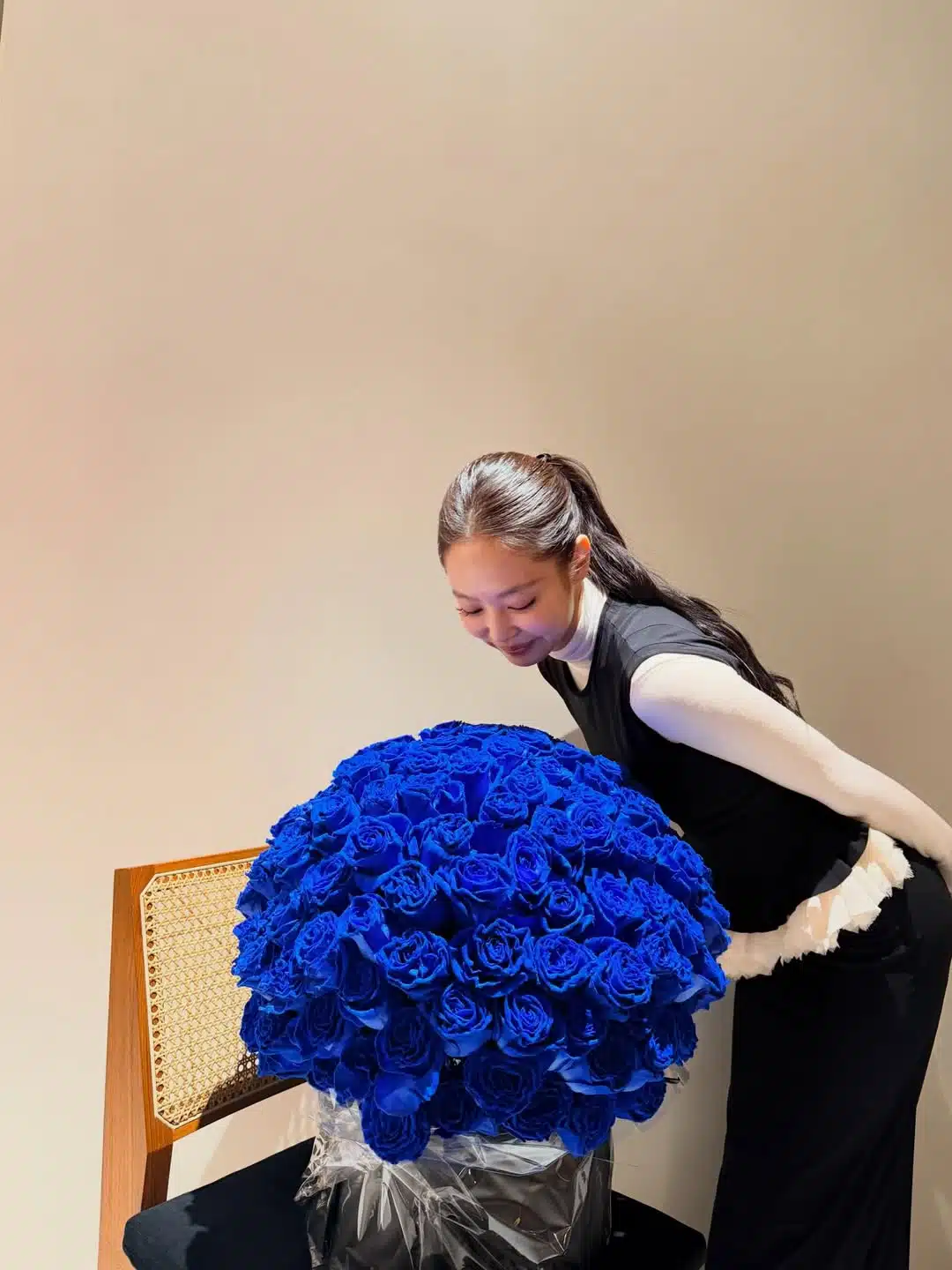 แม่เจนนี่ให้ดอกไม้ในวันเกิดครบรอบ 30 ปี-3