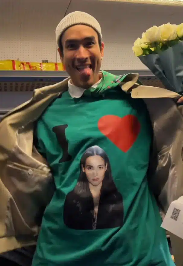 ณเดชน์ทำเซอร์ไพรส์ญาญ่าด้วยเสื้อบอกรัก