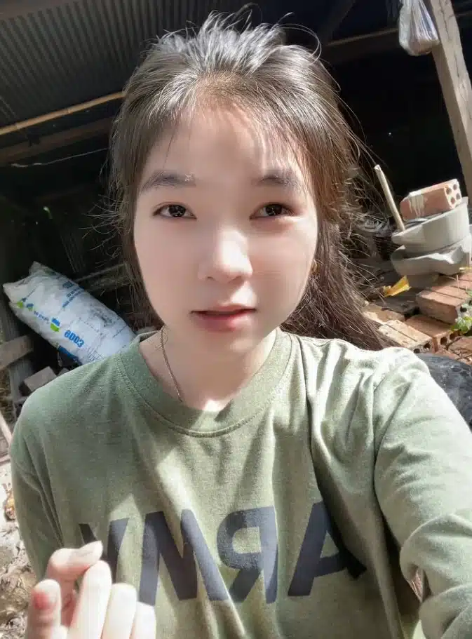 สิบโทหญิงกัมพูชาโพสต์คลิปที่แนวหน้าพระวิหารพร้อมข้อความดูแคลนทหารไทย