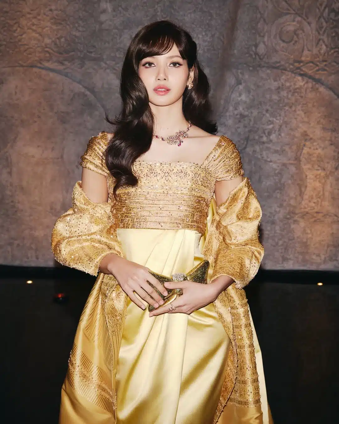 ชุดลิซ่า Amazing Thailand -4