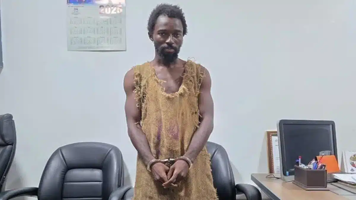 บุกจับ ศาสดาพยากรณ์เก๊ ทำนายวันโลกแตกสิ้นปี 2025 ทำชาวบ้านตื่นตูมทิ้งบ้านหนีตาย