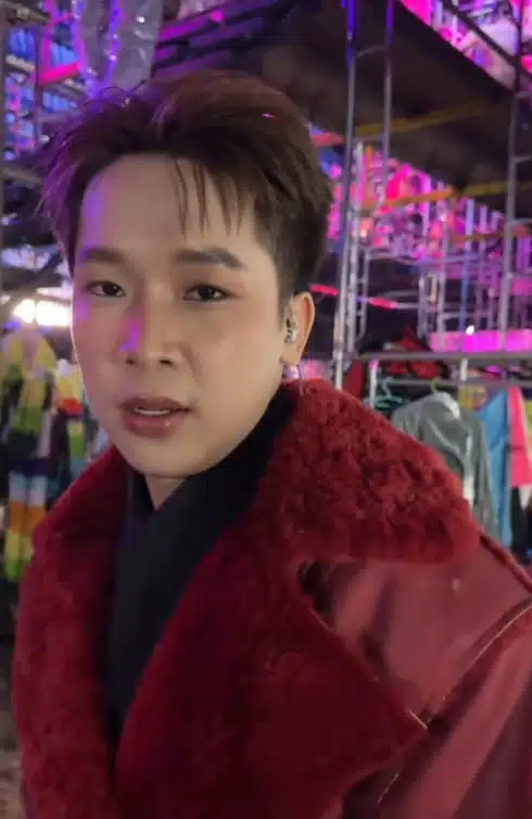 บิ๊ก ผู้ใหญ่บ้านฟินแลนด์ เดือด! ซัน จุ๊บปากลูกสาวในงานแต่ง โพสต์ด่าไม่ไว้หน้า-4