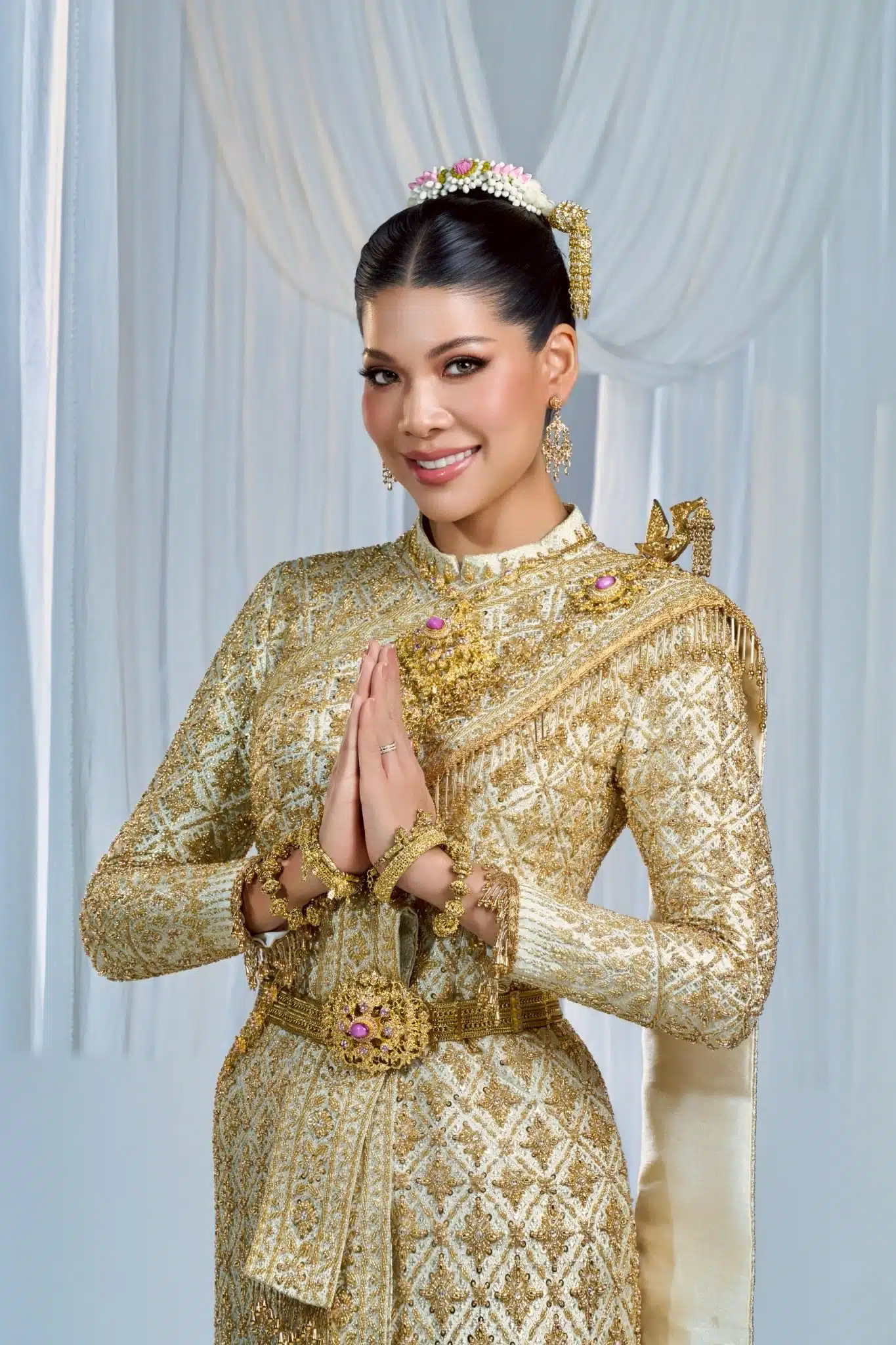 แซมมี่ ชนิตา คว้ามง Mrs. World 2025