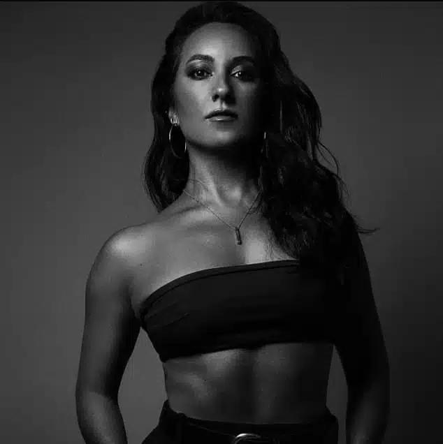 ความเครียดจากเหตุการณ์ทำให้เคอร์รีไม่ยอมกลับบ้านและกินยาเกินขนาด