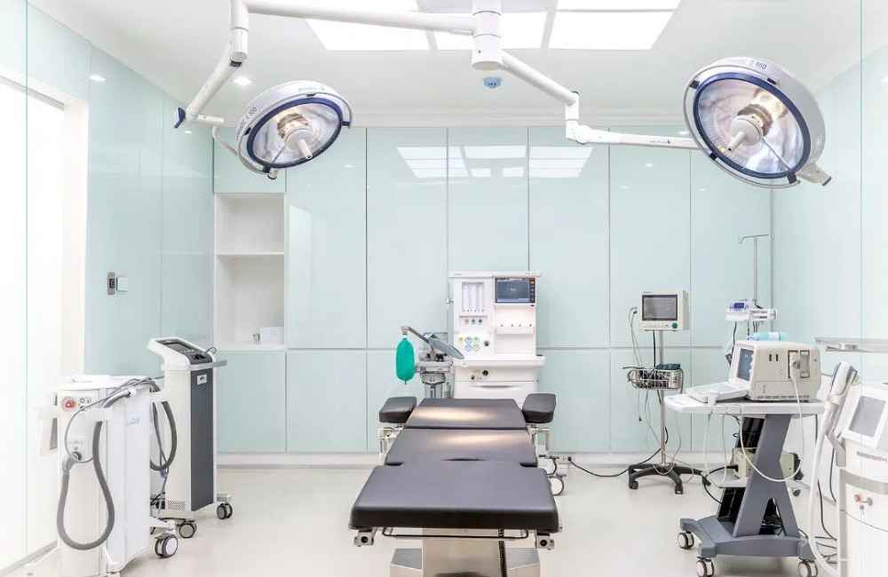 โปรแกรมดูดไขมัน ที่ Rattinan Clini