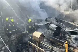 ด่วน! เฮลิคอปเตอร์อิหร่านตกกลางตลาดสด ดับพุ่งแล้ว 4 ศพ เซ่นพิษขาดแคลนอะไหล่