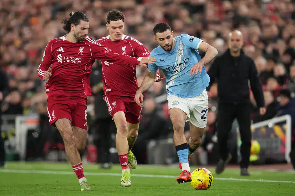 โซบอสไล (7/10) - สวมบทฮีโร่ด้วยฟรีคิกสุดมหัศจรรย์ที่โค้งหนีมือดอนนารุมม่าชนเสาเข้าประตูไปอย่างหมดจด แต่ในทางกลับกัน ความอ่อนประสบการณ์ในบทบาทแบ็กขวาจำเป็น