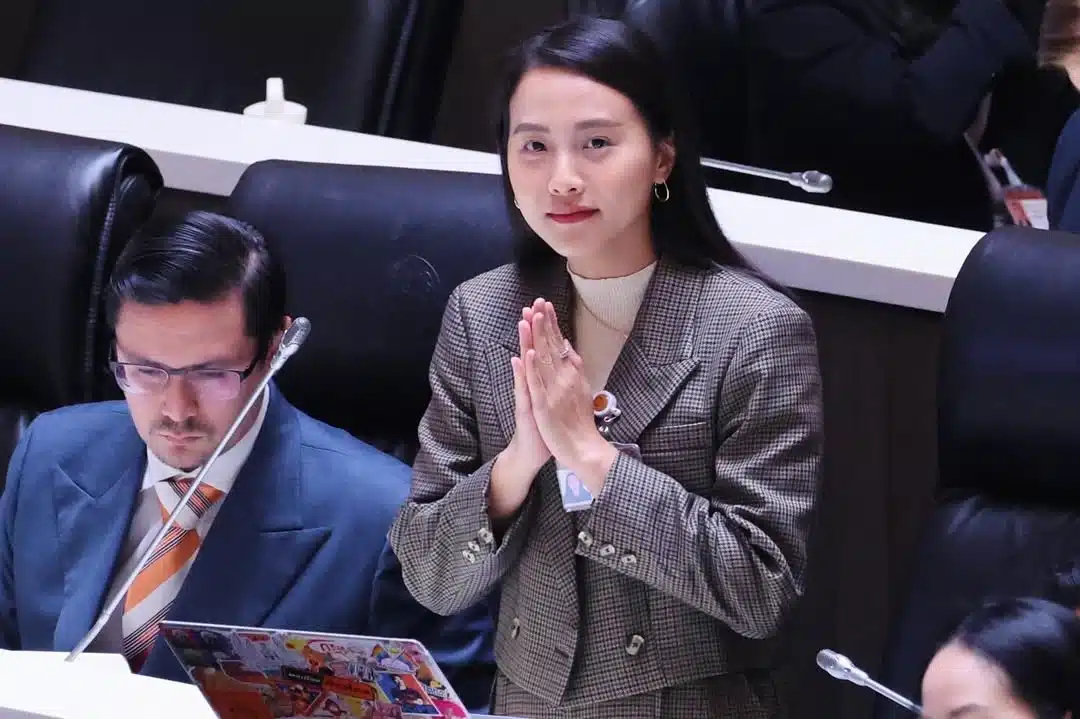 ไอซ์ รักชนก ศรีนอก