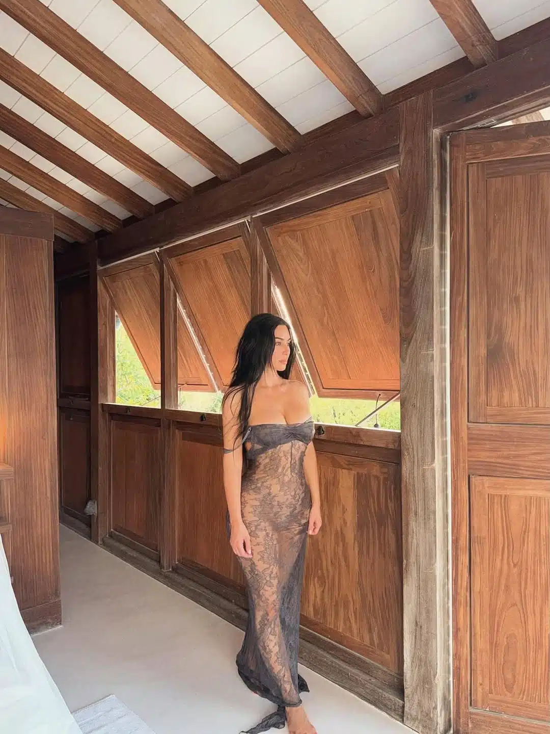 FROM FRIENDS TO FLAMES? Kim Kardashian and Lewis Hamilton Enjoy Intimate Spa Date in Oxfordshire