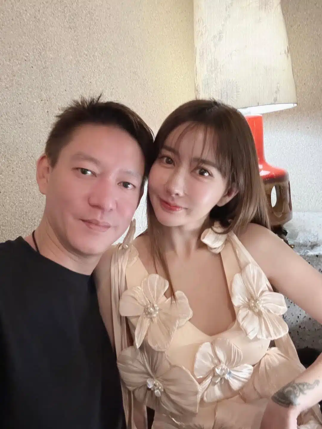 ลุ้นข่าวดี จิน จรินทร์ หยอดคำหวาน กวาง รติชา คนสะดุดแหวนเพชรนิ้วนางข้างซ้าย-4