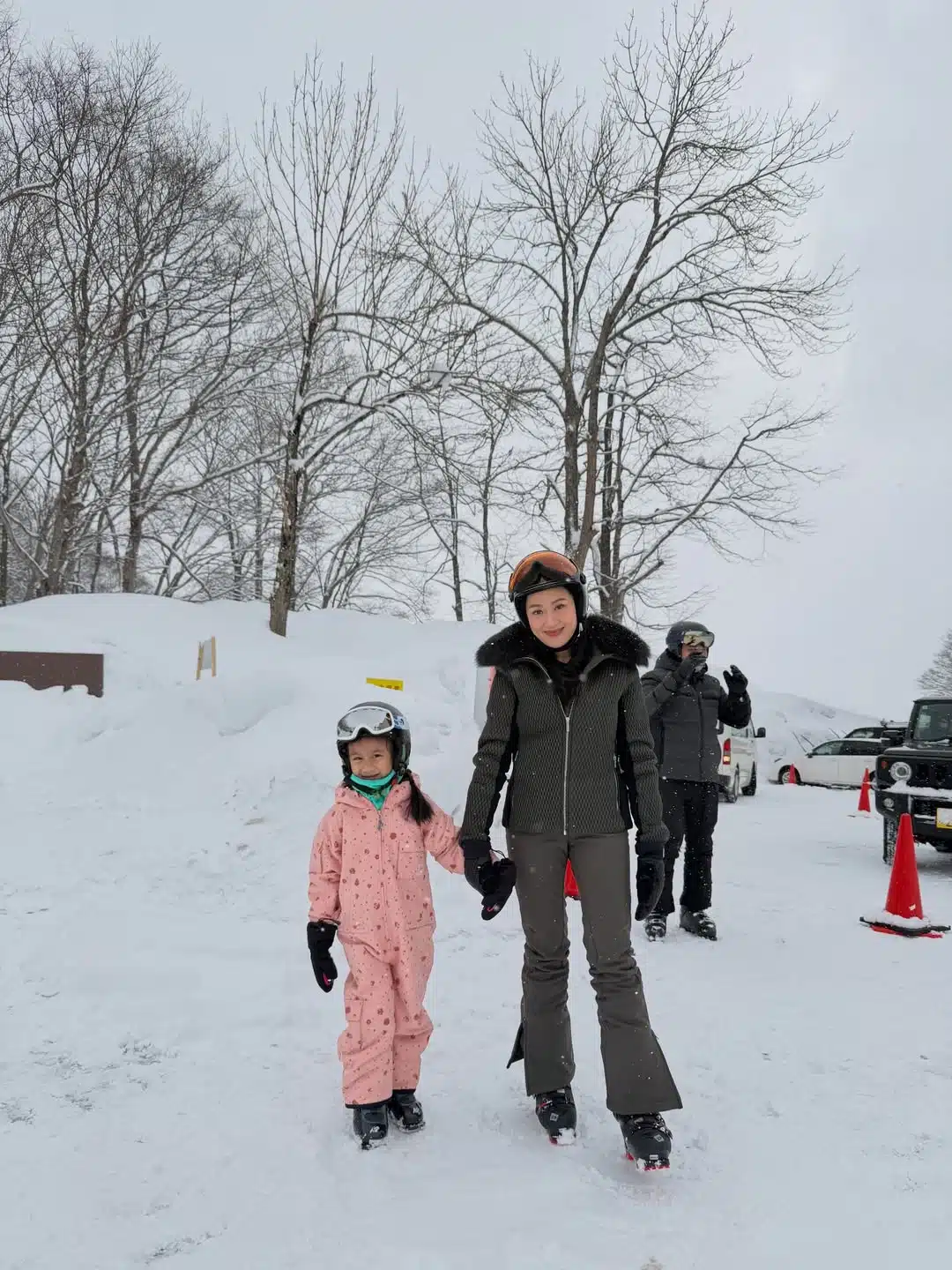 อุ๊งอิ๊งควงปอเที่ยวหิมะ