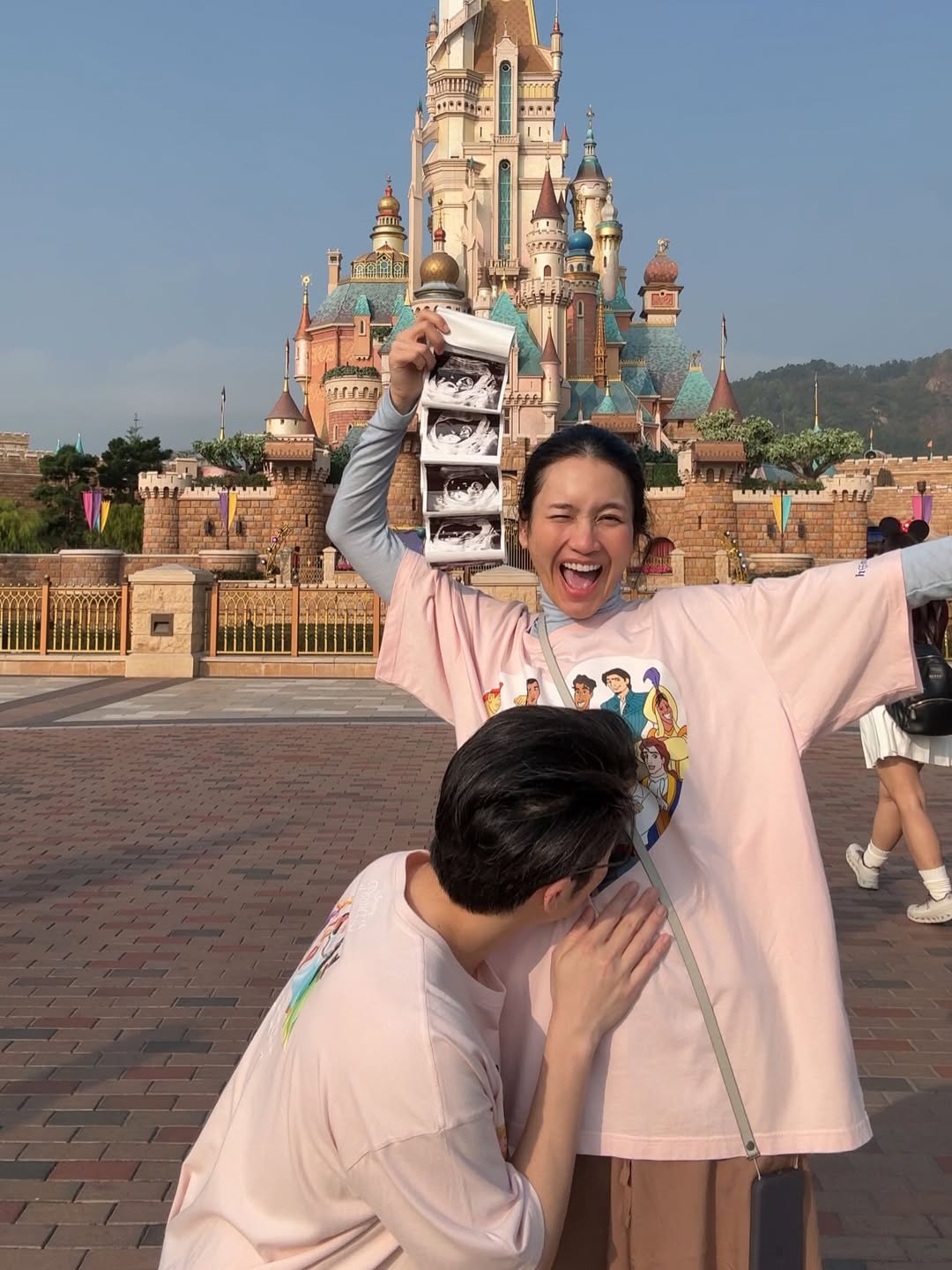 อูน ชนิสรา และ แพ็ค วุฒิกานต์