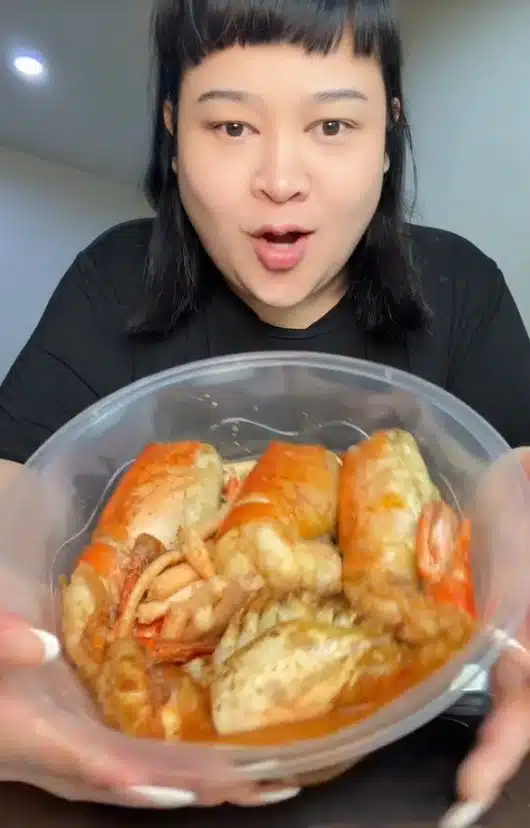 พั้มกิ้นรีวิวกินกุ้ง-2