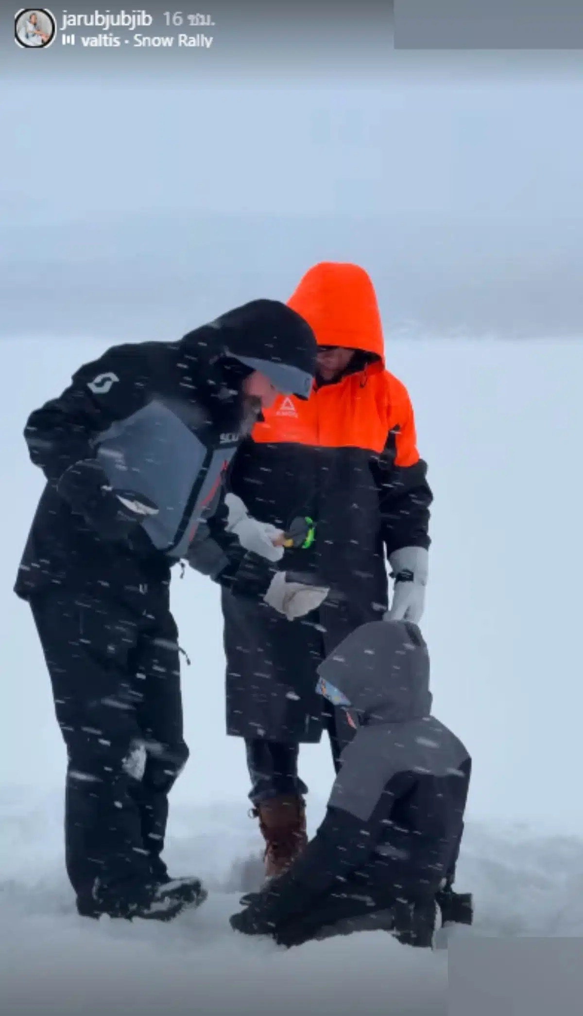 แสงเหนือหรือการหลบหนีทางการเมือง พบเห็นธรรมนัสในฟินแลนด์ ขณะที่ข้อตกลงซื้อขายที่นั่ง 300 ที่นั่งใกล้เสร็จสิ้น