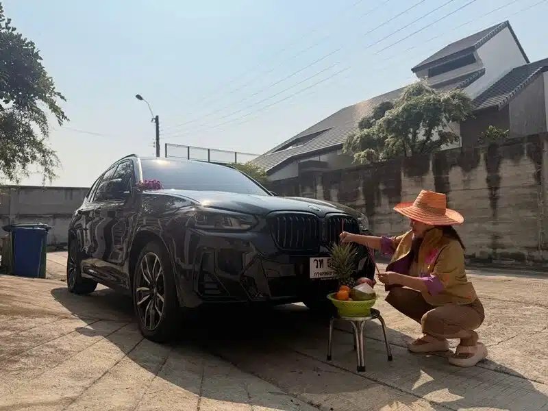 ฮือฮา "ฮาย อาภาพร" จุดประทัดไหว้เจ้า ควันลอยเป็นเลขเด็ดชัดมาก หวยงวดตรุษจีน 16/2/69