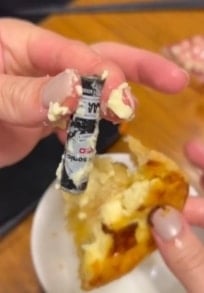 ช็อก! เจอถ่านอัลคาไลน์ ใน ทาร์ตไข่เจ้าดัง หวิดบึ้มคาบ้าน แบรนด์เร่งตรวจสอบ ยอมรับหลุด QC-3