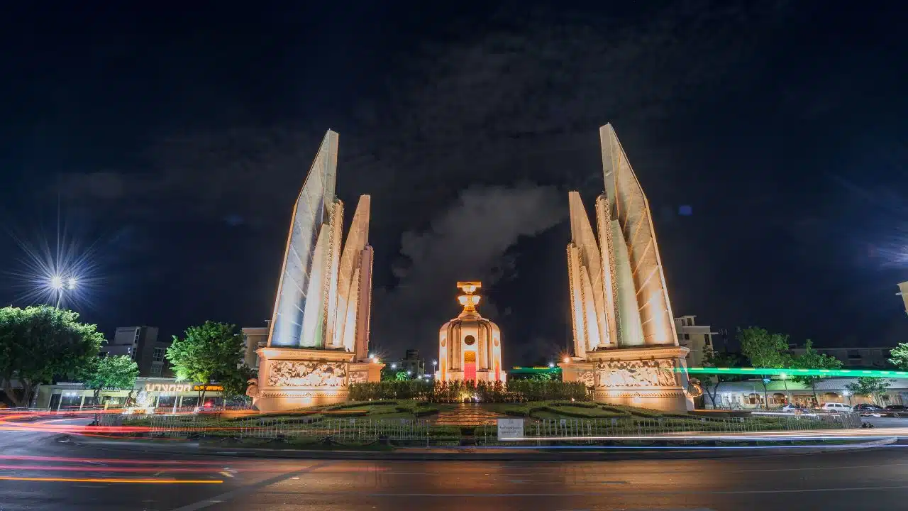 การยัดบัตรผีลงในหีบเลือกตั้งเป็นวิธีการโกงที่เรียกว่า ไพ่ไฟ คืออะไร