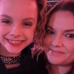 สลด แม่พาลูกสาววัย 11 ไปแข่งเชียร์ลีดเดอร์ จู่ๆ ยิงลูกดับแล้วปลิดชีพตามคาโรงแรม