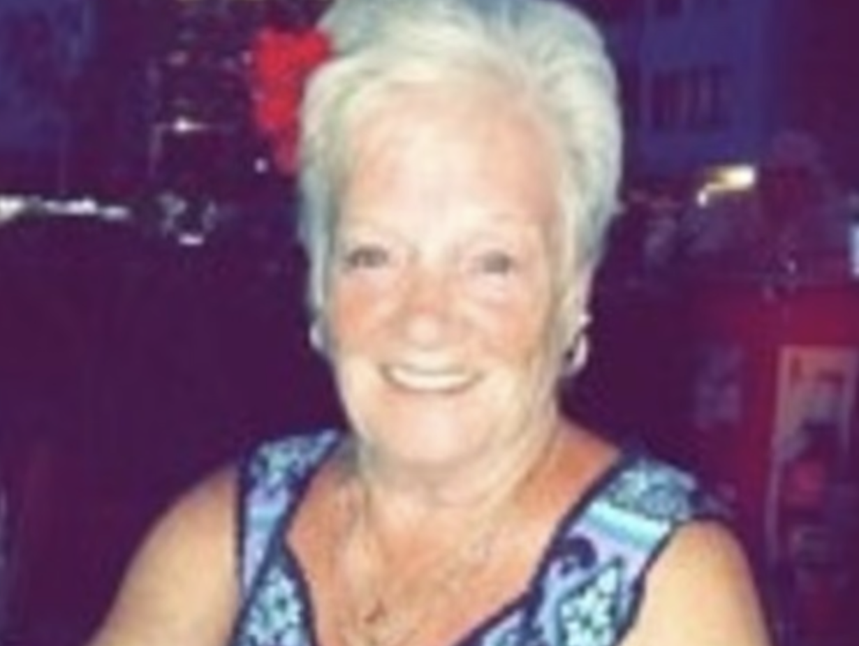 แก๊งค้ายายิ้มร่า ศาลยกฟ้อง ฆาตกรรม 2 ตายายบริสุทธิ์ เพราะลูกชายติดหนี้ค่ายา 400 ปอนด์