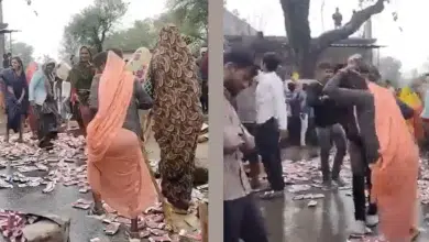 สุดทน หญิงอินเดียนับร้อย บุกพังร้านเหล้า ฉุนผัวเมาแล้วตบตี-ข่มขืน