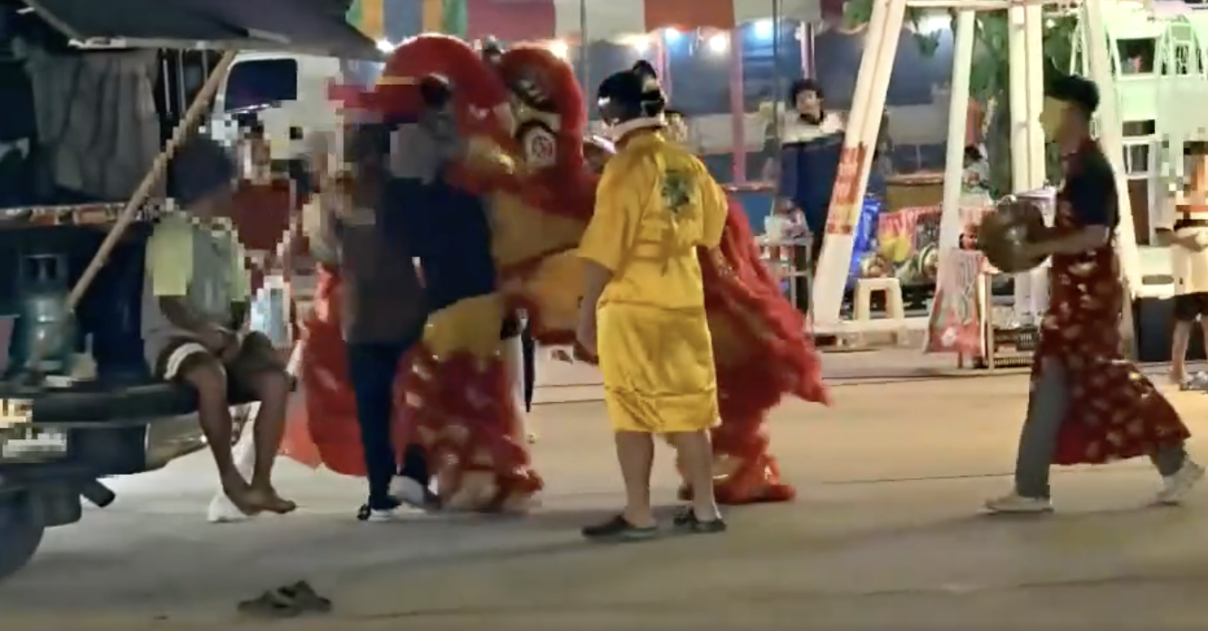 ทีมสารวัตรแจ๊ะ ทำถึง เชิดสิงโตจับคนร้าย เย้ยตร.ตามตัวไม่ได้ ฉลองตรุษจีนในห้องขัง