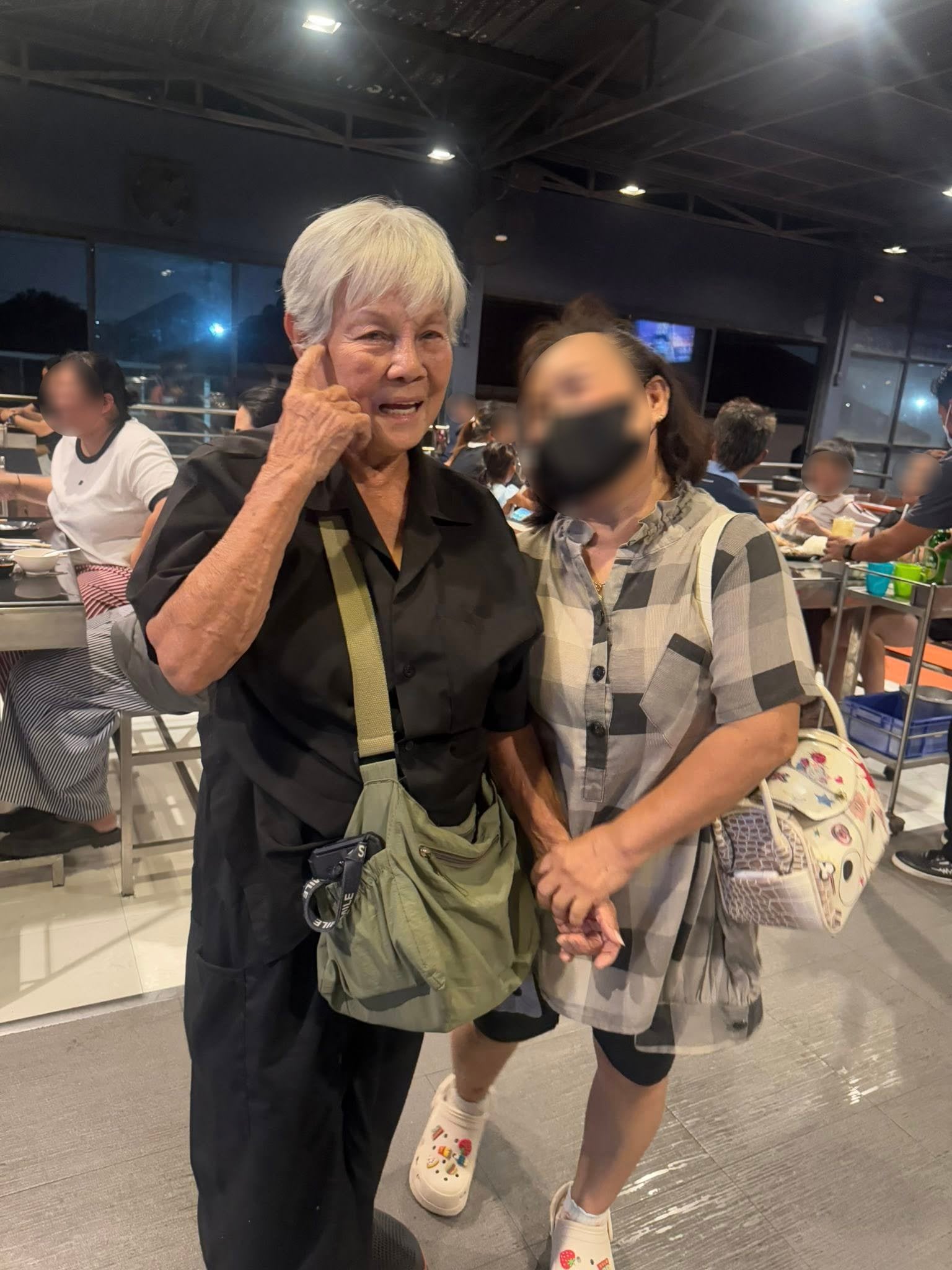 หมูกระทะร้านดัง ปิดกิจการ เพิ่งรู้เป็นร้านของแม่ โอ๊ต ปราโมทย์-4