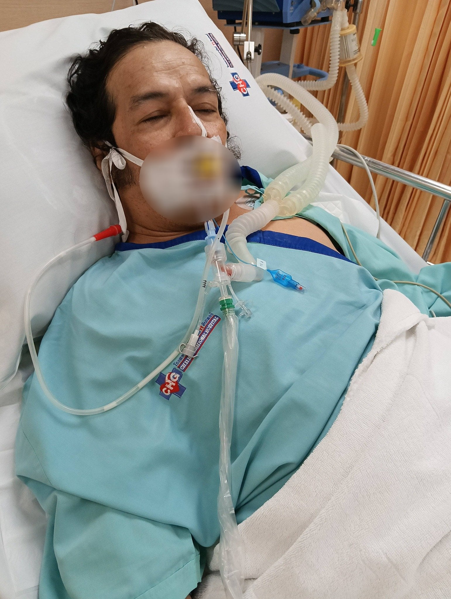 อาเธอร์ ฮูเซ็น เอลวิสเมืองไทย ป่วยกะทันหัน แพทย์ต้องใส่ท่อช่วยหายใจ-2