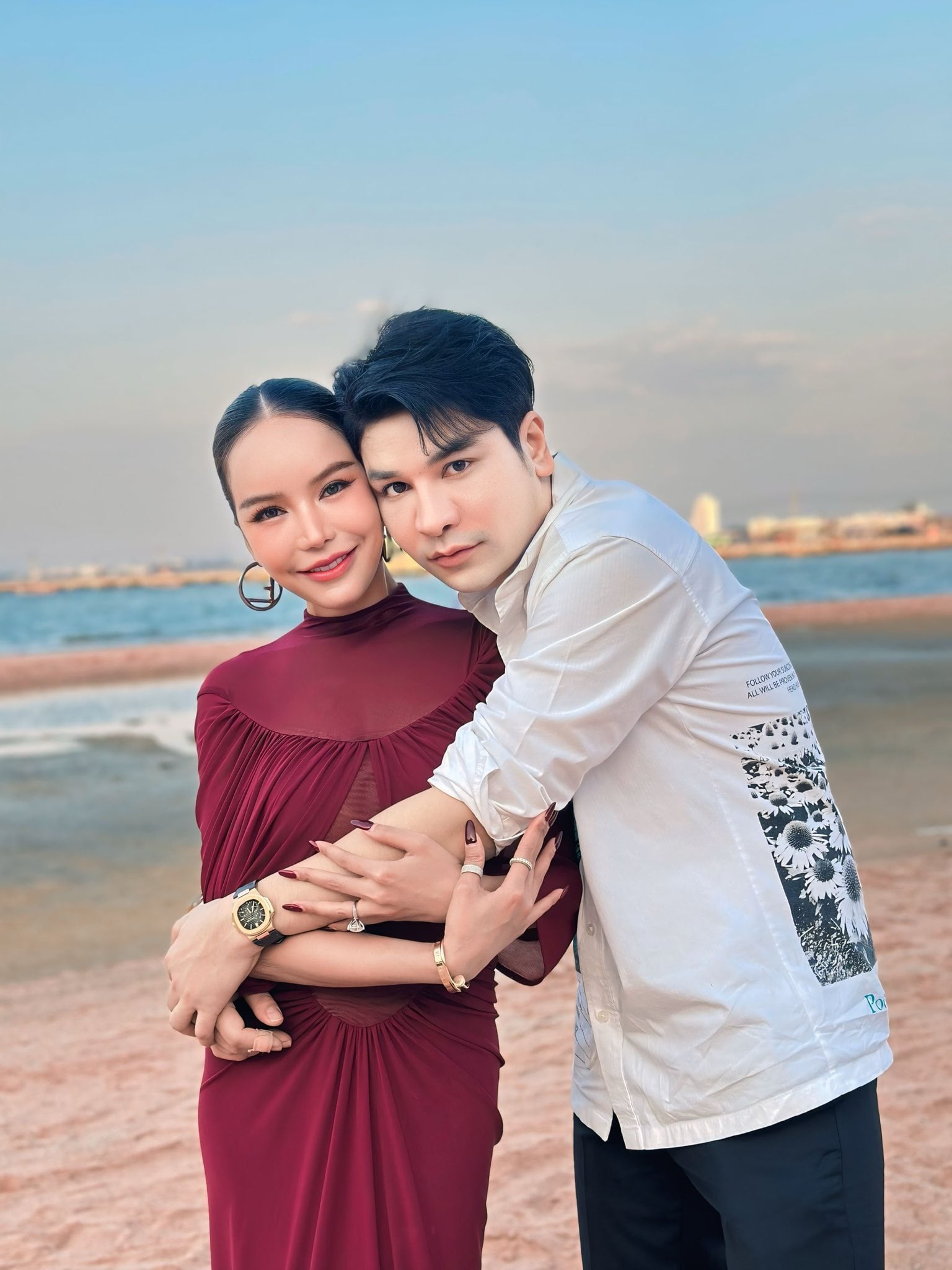 เกิดอะไรขึ้น แม่ตั๊ก กรกนก พูดถึงเรื่อง การหย่า แฟนคลับส่งกำลังใจเพียบ-7