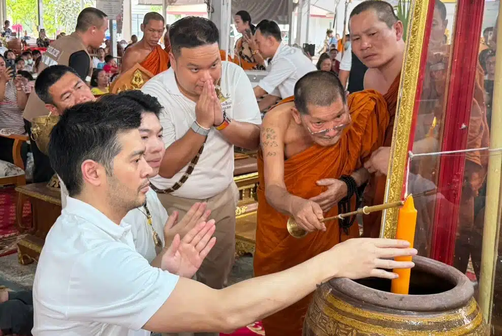 เปิดเลขขันน้ำมนต์ หลวงปู่ศิลา พิธีบวงสรวงและพลีมวลสารหลวงปู่ทวดรุ่นยอดเศรษฐี-2